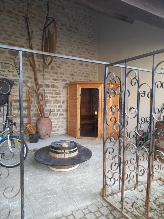 Chambre Du Jura Saint-Germain-lès-Arlay Exteriör bild